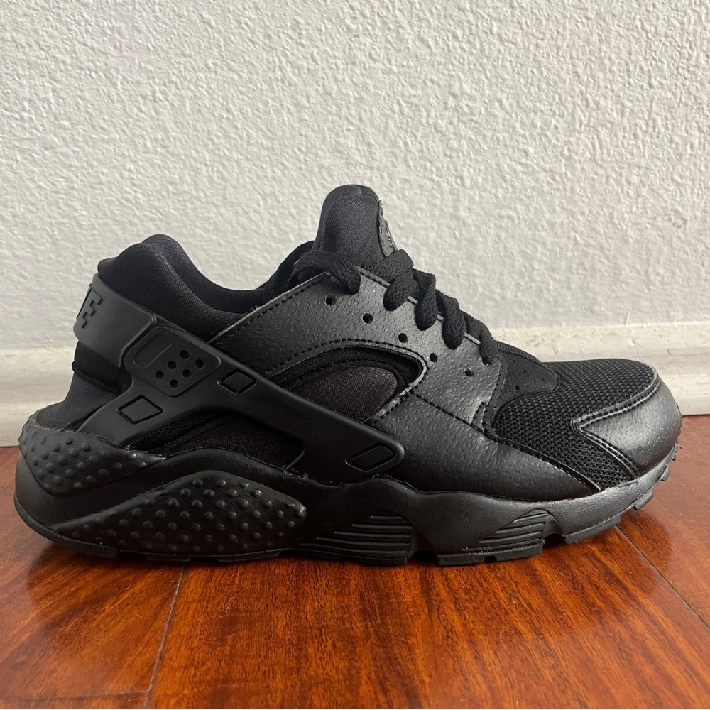 Nike Huarache Run GS Triple Black 654275-016 Size 7Y